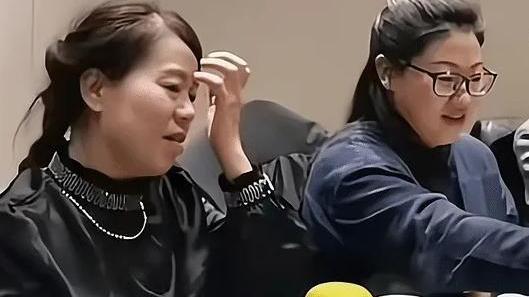 宽哥被曝要参加联谊会，遭到网友质疑和调侃，潘律去驻马店被尾随