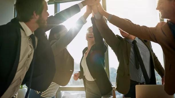 裁员|“被裁”的原因是什么？