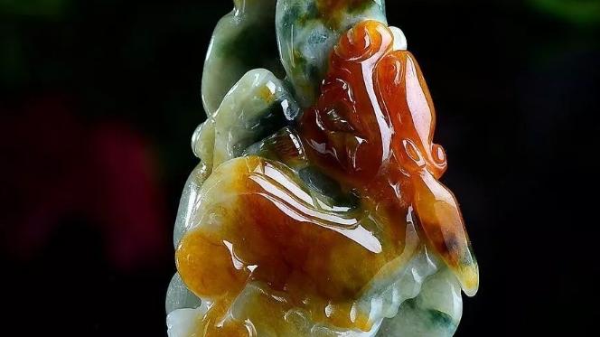 银币|翡翠雕刻的三个惯用方式，让翡翠活灵活现，你都知道哪一个？