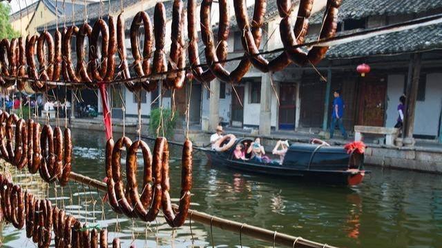 与你同行|浙江这一古镇走红网络，毫无商业气息，还被誉为吃货天堂！