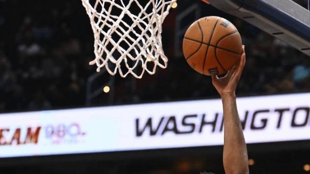 25 5 5，听说要和我交易？米尔顿29 5 7，对不起哈登，没你也能赢