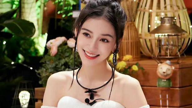 Angelababy|《奔跑吧》收官3周后杨颖综艺不断，周深蔡徐坤相聚，郑恺再就业