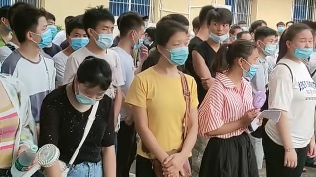 招聘|工厂老板哭诉：“人都招不来，干脆关门算了”