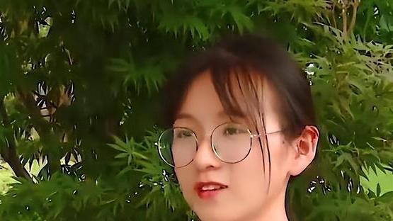 纪实：25岁姑娘去相亲，遭到34岁油腻大叔嫌弃：身材太平了