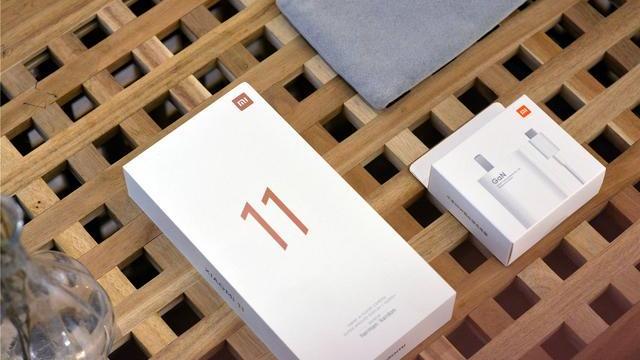 小米11|顶配版本仅2299元，2K屏+一亿像素+无线充电，小米11还值得吗？