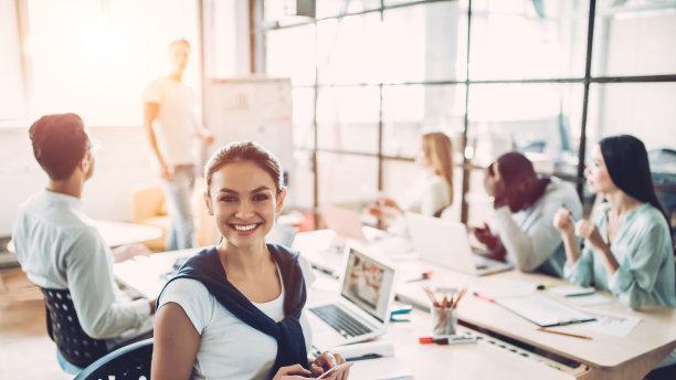 |做到以下3点，领导下属更容易相处