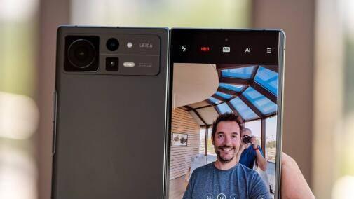 小米科技|小米MIX Fold2 9月13日10点抢购 到底值不值得买？