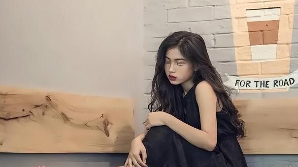 周丽|案件回顾：湖南一起50岁女富豪出轨27岁男模引发伦理闹剧