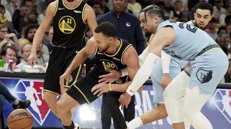勇士队|天时地利人和，勇士灰熊G5打假赛，NBA不愧是商业联盟