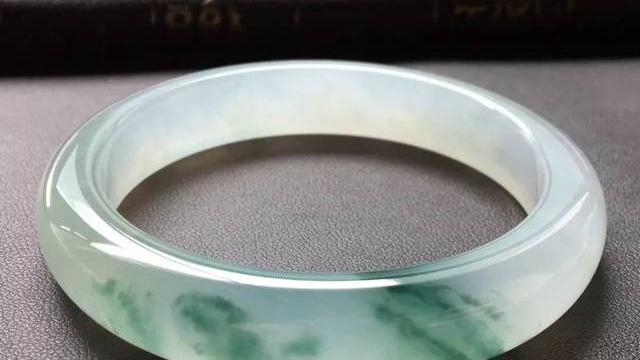 翡翠|和翡翠相似的石头，经常会被混淆，你知道几种呢？