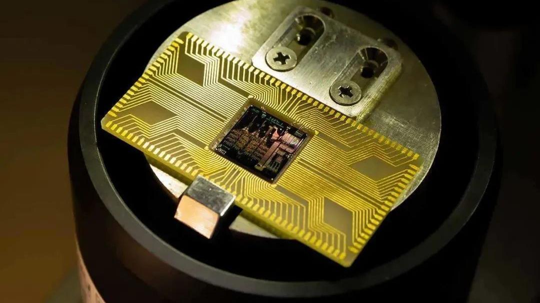 阿斯麦尔|中企重磅宣布，ASML慌了，外媒：结局清晰了