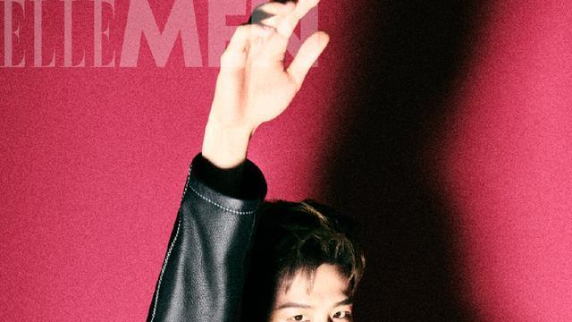 白敬亭|白敬亭登ELLEMEN十月刊封面，生日当天完成五大男刊全满贯，太酷