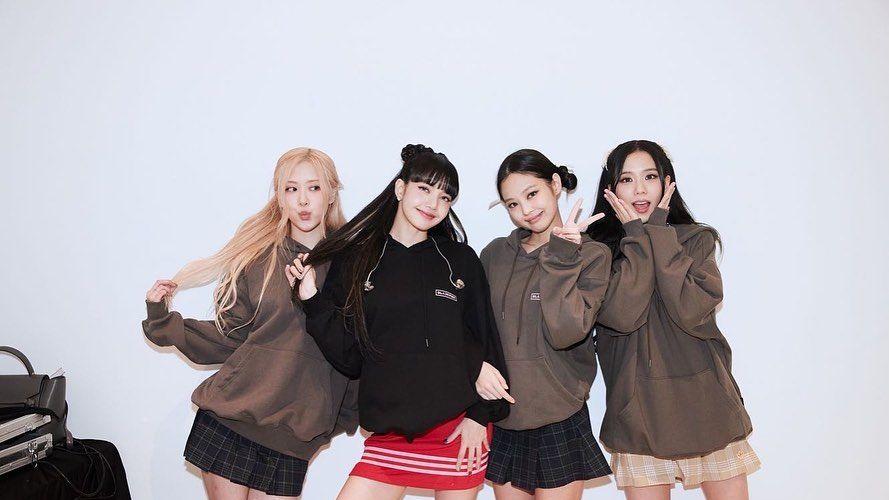 blackpink|BLACKPINK巡演“频失误被抓包”影片曝光挨轰像灾难现场！