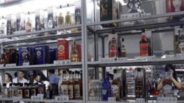 |大妈到朝鲜旅游，一口气消费5000元，朝鲜店员：中国人真“豪气”