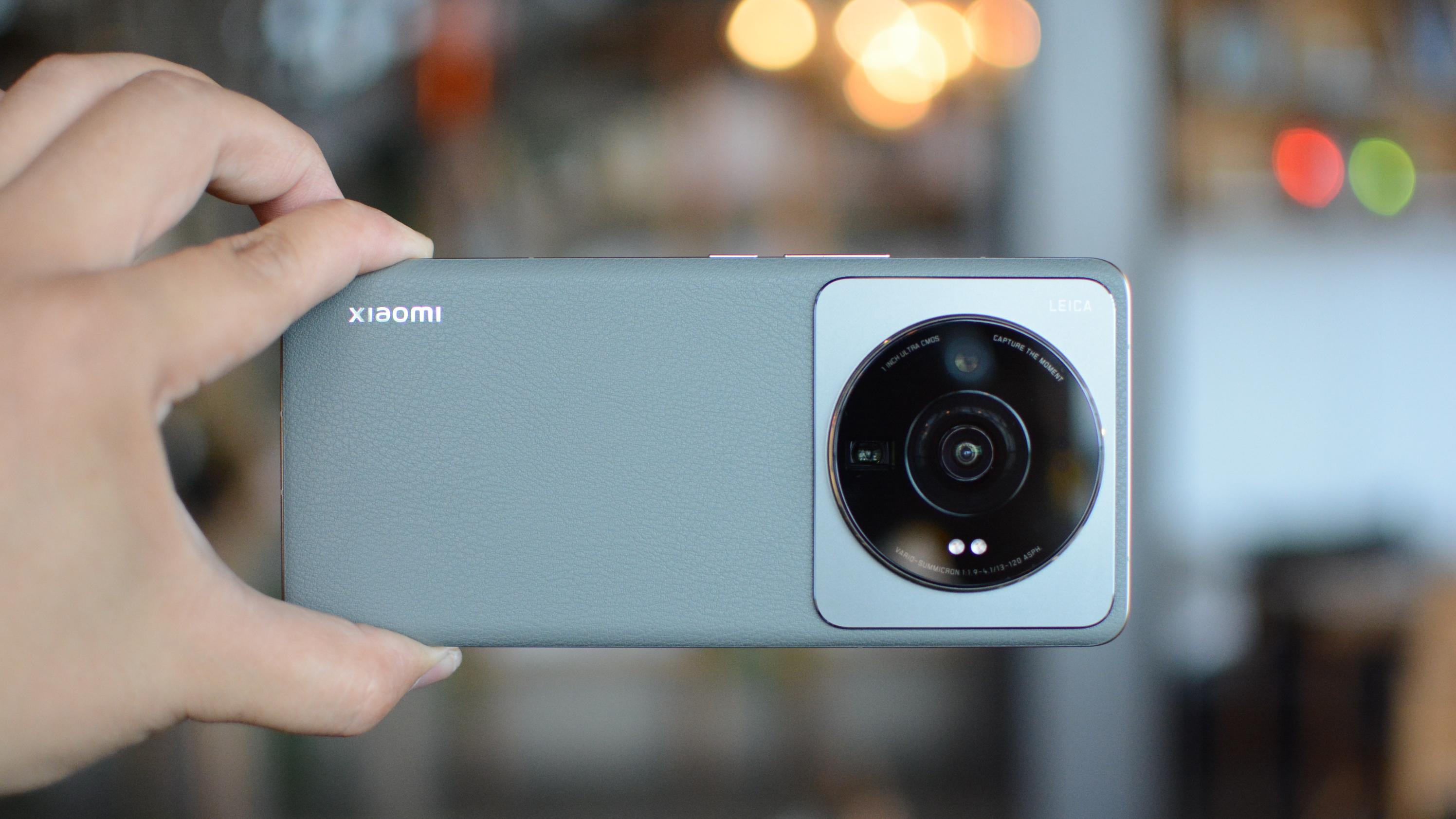 iqoo10|同样3999元，小米12S和realme GT2大师探索版，哪款更值得买？