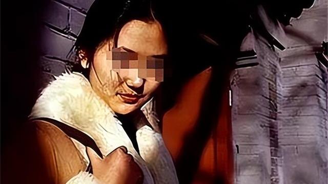 1999年，天津一美女死刑犯被枪决，死前最后要求：我要穿婚纱行刑