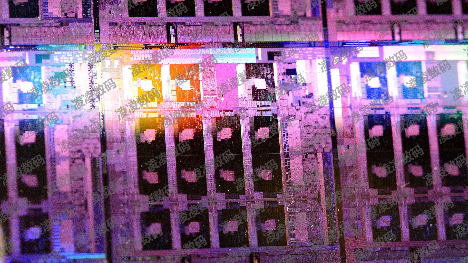 英特尔至强8490H配备60核，8通道DDR5内存和100M缓存