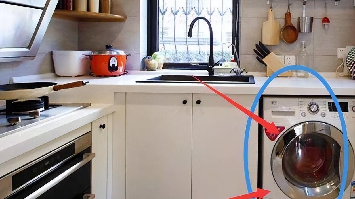 洗衣机|洗衣机用完后，开盖还是关盖好？很多人做错，难怪衣服洗完黏糊糊