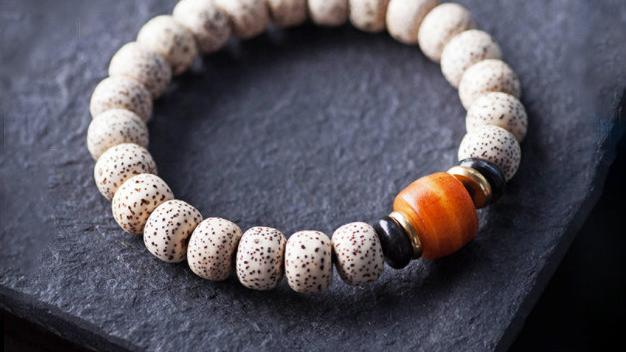 星月菩提|如何选择星月菩提手串？