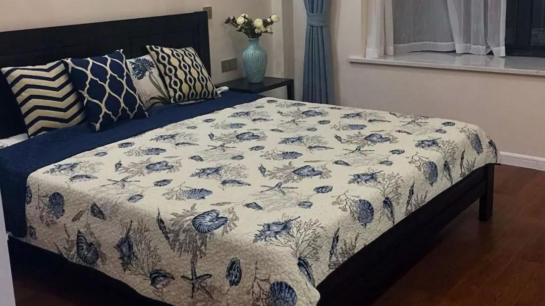 小户型卧室铺什么颜色的木地板？来看下别人家的搭配