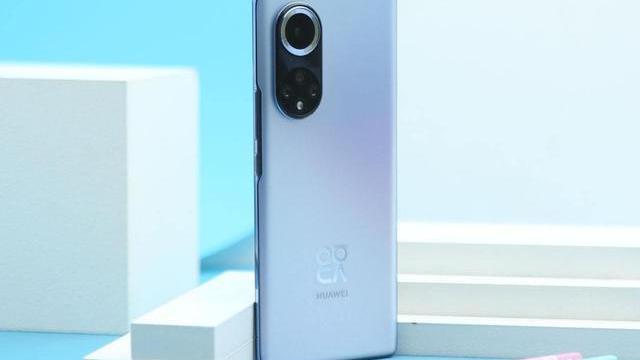 spring|鸿蒙手机清仓，8+128G放在两千档，华为开始妥协了