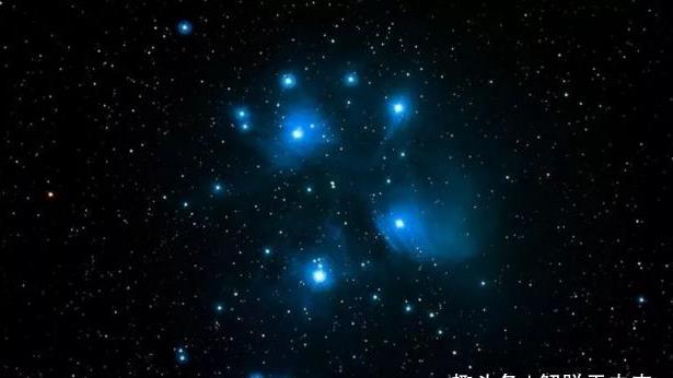 天空将出现七姐妹星，简称七仙女，视力好的可以看到全部七颗星