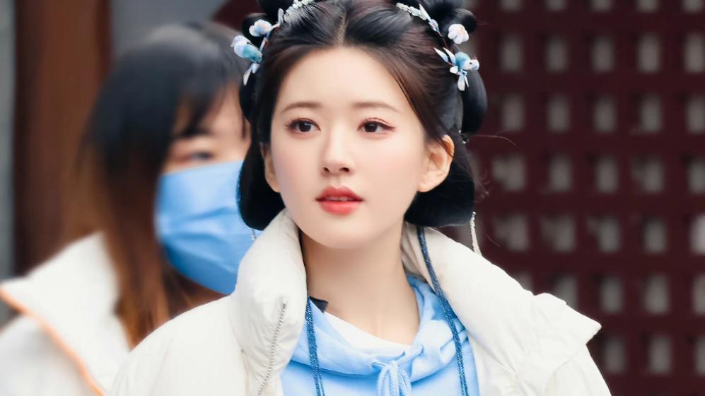 颖儿|赵露思颖儿《神隐》同框视频，女二号是颖儿，气场凸显几分霸气