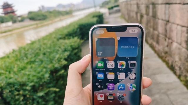 iphone13|终于理解为什么很多人都更喜欢买iPhone12Pro，而不是iPhone13了