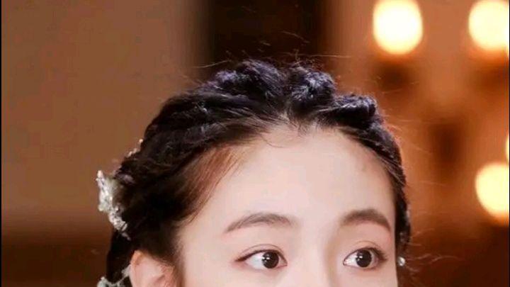 胡意旋|九义人女主造型：吴倩穿上古装美回巅峰，胡意旋造型赛过小蝴蝶