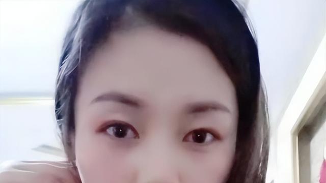 34岁抗癌网红丹丹病逝！确诊10个月后被丈夫抛弃，4个娃均未成年