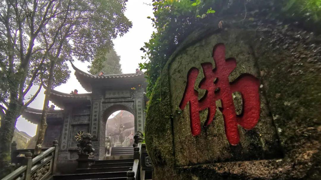 太姥山|东海之滨的千米高山上，有座一片瓦禅寺，距今已有400多年历史