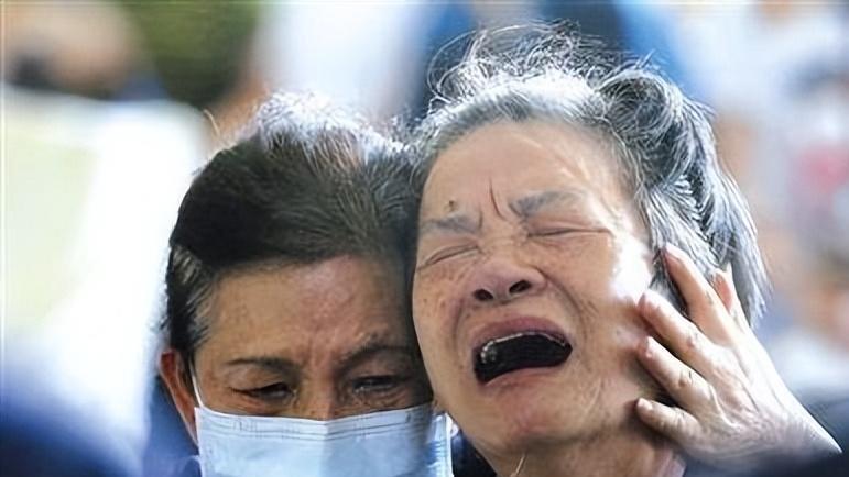 老太太存5万到银行，70年后取钱时却只剩50元，这是怎么回事呢？