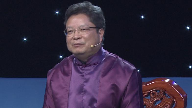 翡翠|一对手镯换了一个青铜鼎，自估12万，专家鉴定是汉代真品