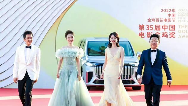 朱一龙|金鸡奖：朱一龙拿影帝台下男星偷偷撇嘴，奚美娟时隔31年再拿影后