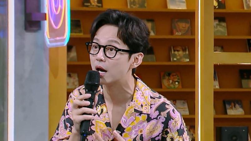 王紫璇|别的不好奇，就是好奇王紫璇为什么会在帽子里藏一个果丹皮呢？