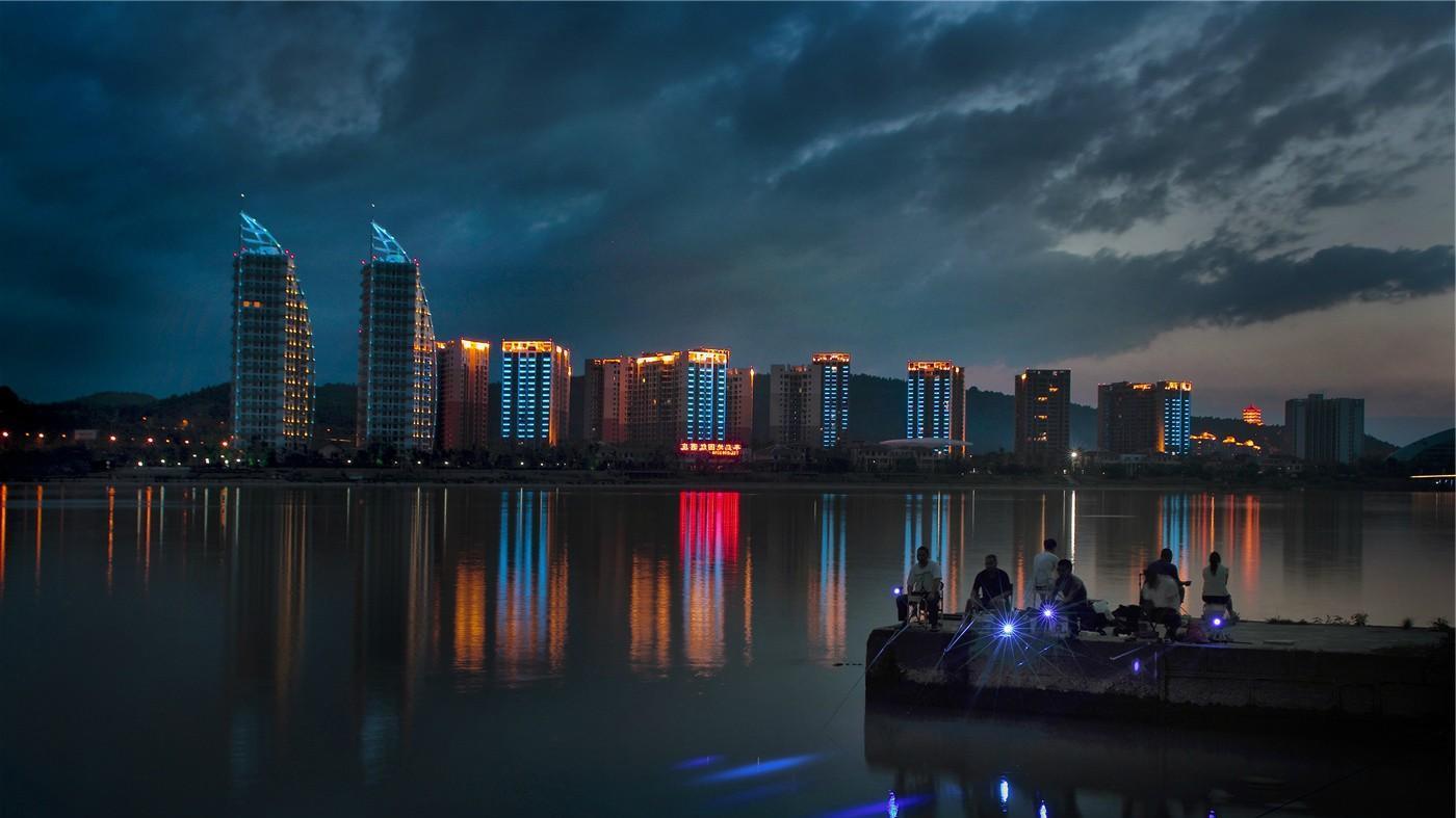 夜钓|一抓五优势，二会三技巧，夜钓不愁大鱼不上钩