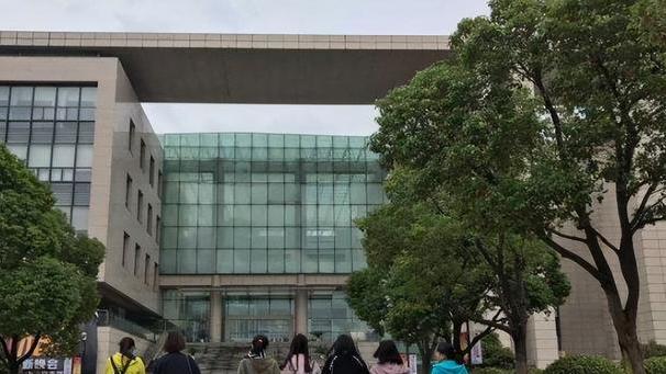 大学生|丈母娘中意的“女婿职业”排名，榜首在意料之中，公务员没进前3