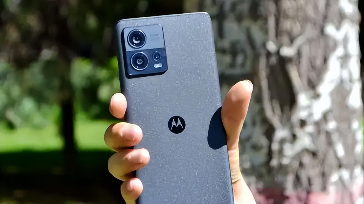 摩托罗拉|为发烧而生！这次摩托罗拉S30 Pro1999元起售，不愧是“卷王”