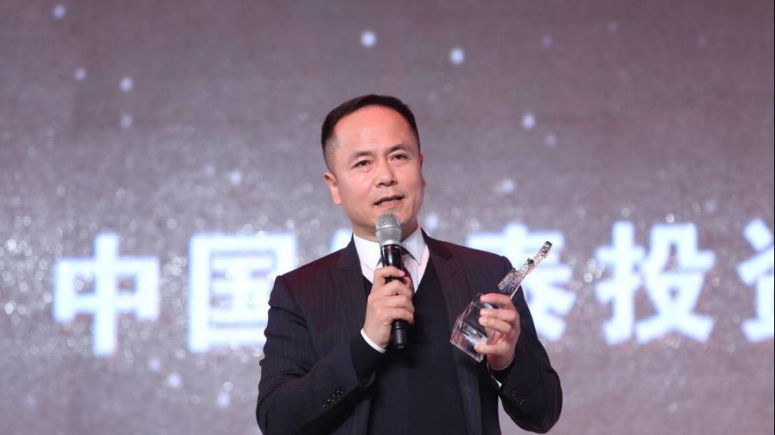 豪门明星|沈国军：拥有浙江39座大厦，娶小21岁明星老婆，从马云那赚200亿