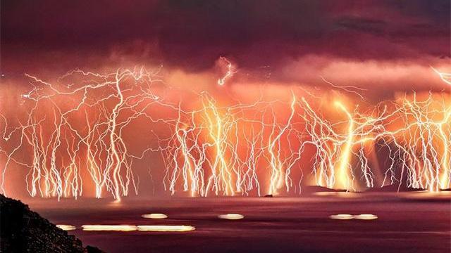 地球上最罕见的9大自然现象，龙吸水、滚地雷，你听说过哪个？