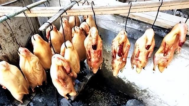 案例：“黑心烤鸭”制销团队入狱，烤鸭成本不足3元：自己没敢吃