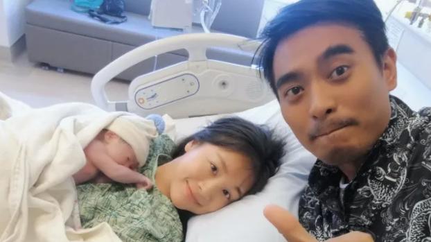 章龄之|章龄之长相甜美身材高挑，嫁给中年大叔宠成公主，并早婚早育