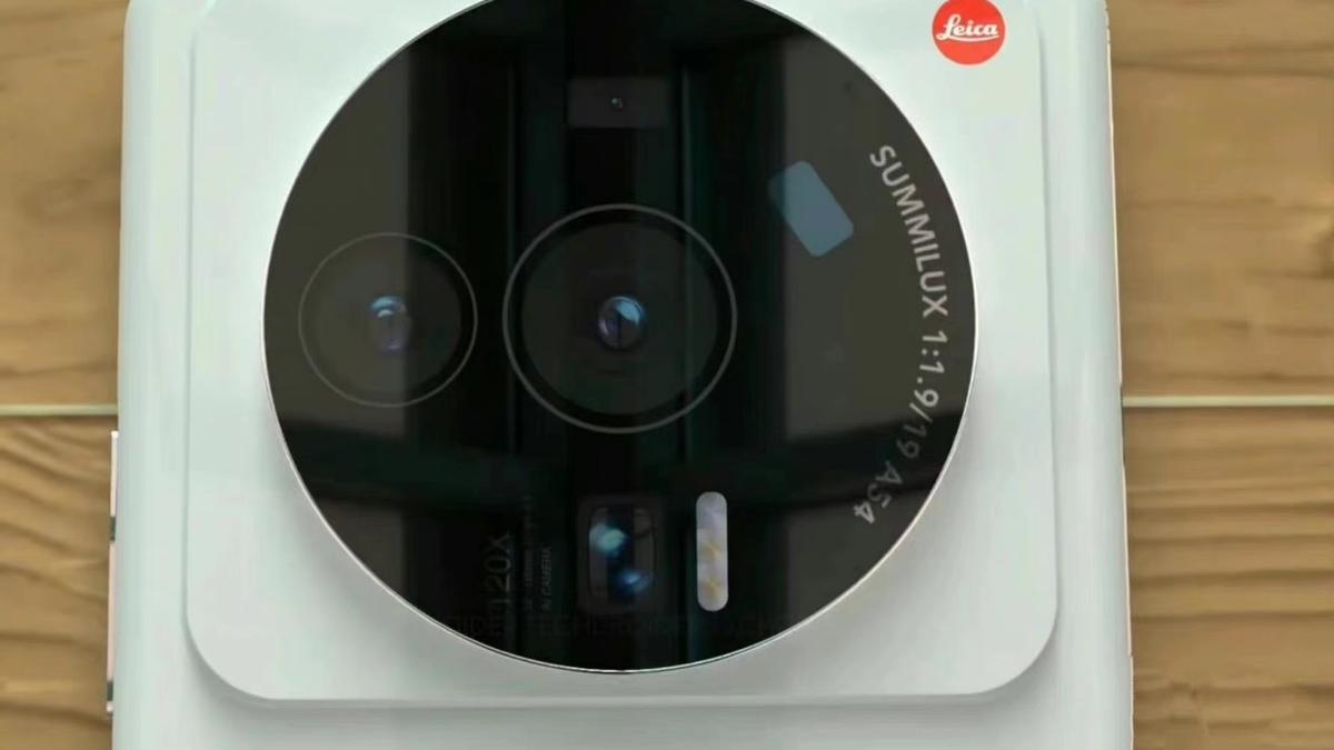 小米科技|小米12Ultra曝光：骁龙8+、徕卡三主摄，雷军要爆发了！