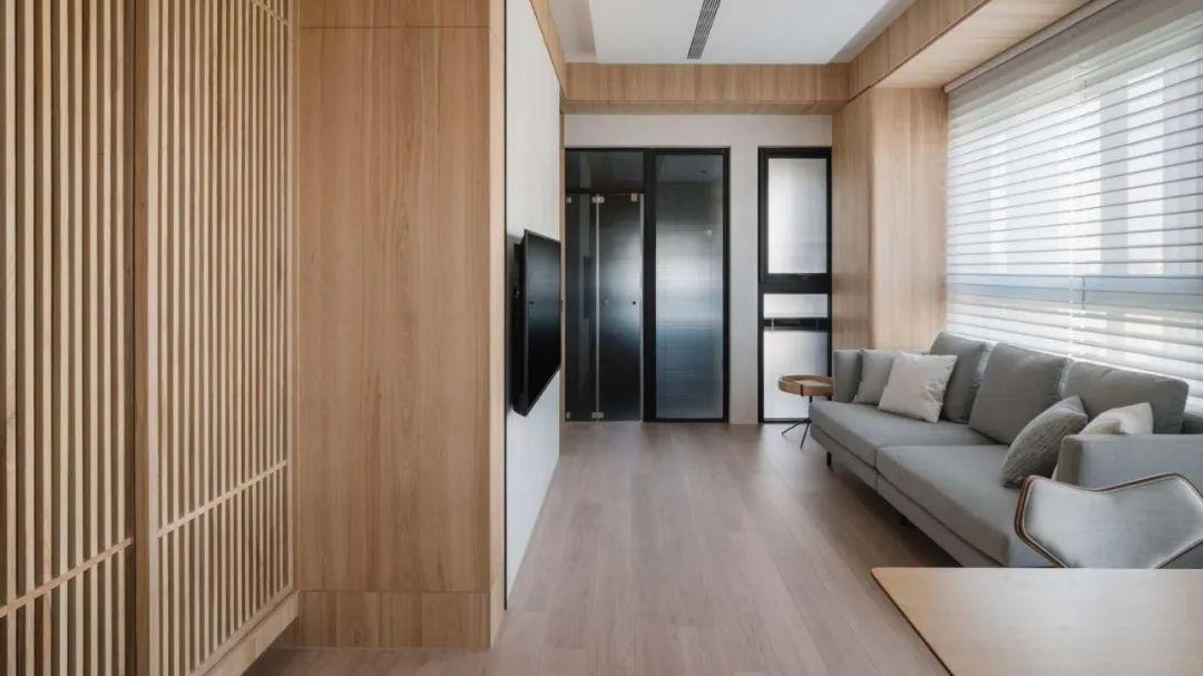 老破小的逆袭：木作家具、开放式空间，她打造出了完美一人居！