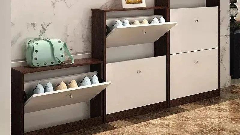 现在很多家庭都不再用鞋柜了，都开始流行这样装玄关了！