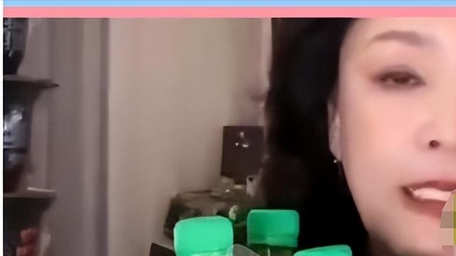 大S|继汪小菲烧床垫热搜后，大S经纪人否认还假床垫，床垫：我很无语