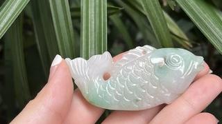 翡翠|晚清 老翡翠年年有余把件