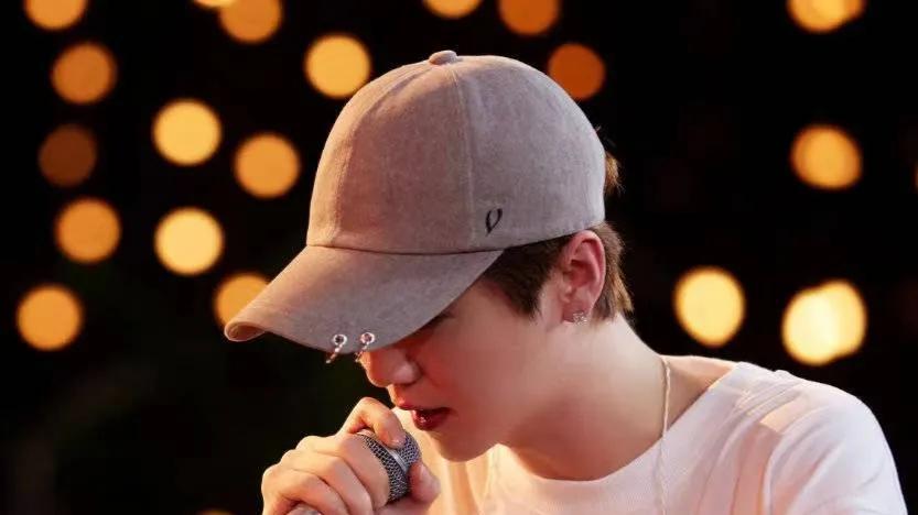 鹿晗|鹿晗演唱会后，多人怀疑是录播，邓超来蹭热度？