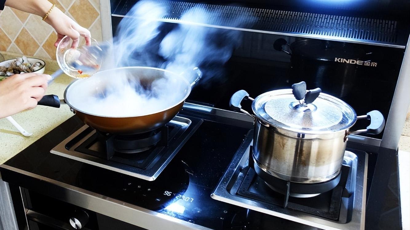 选油烟机时，这4种劝大家不要买！并非误导，是过来人的经验！