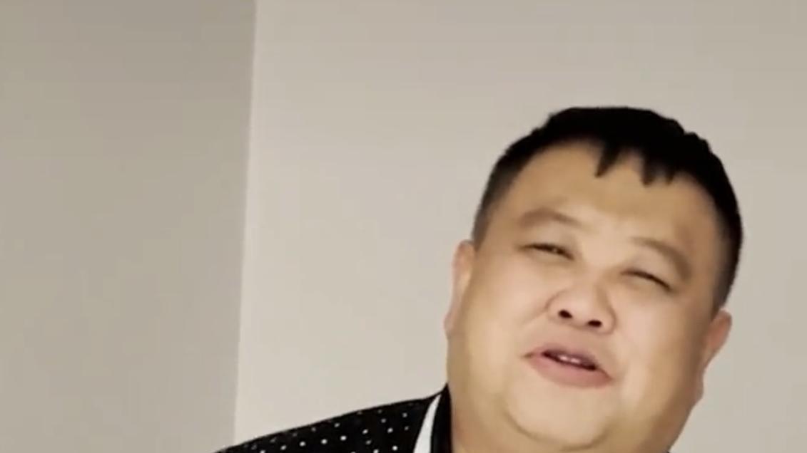 孙越|德云社孙越小剧场演出，岳云鹏却未同行，粉丝：人家有徒弟代班